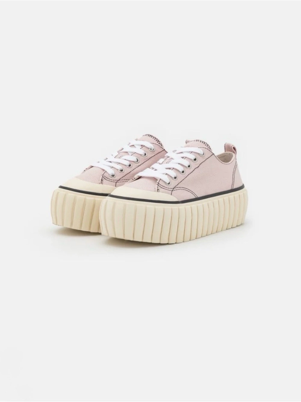 Diesel S-Hanami Low W Chunky-Sole
Sneakers in Lilac